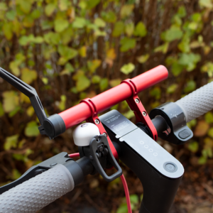 Aluminiowy uchwyt na kierownice rower / Hulajnoga Xiaomi M365/ Pro - czerwona