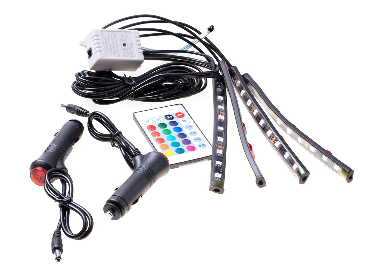 oswietlenie-led-wnetrza-kabiny-samochoduea20f205b60a4b909f22fc51a6c8e3aa